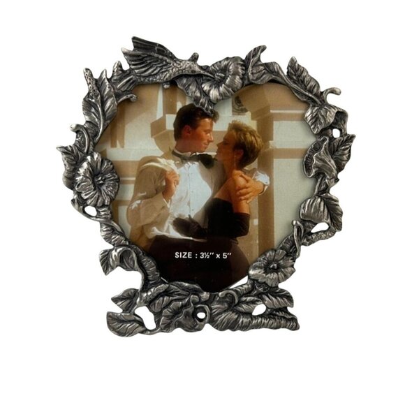 Hummingbird Floral Heart-Shaped Pewter Metal Picture Frame Vintage Sun 3.5"x 5" - Picture 1 of 13